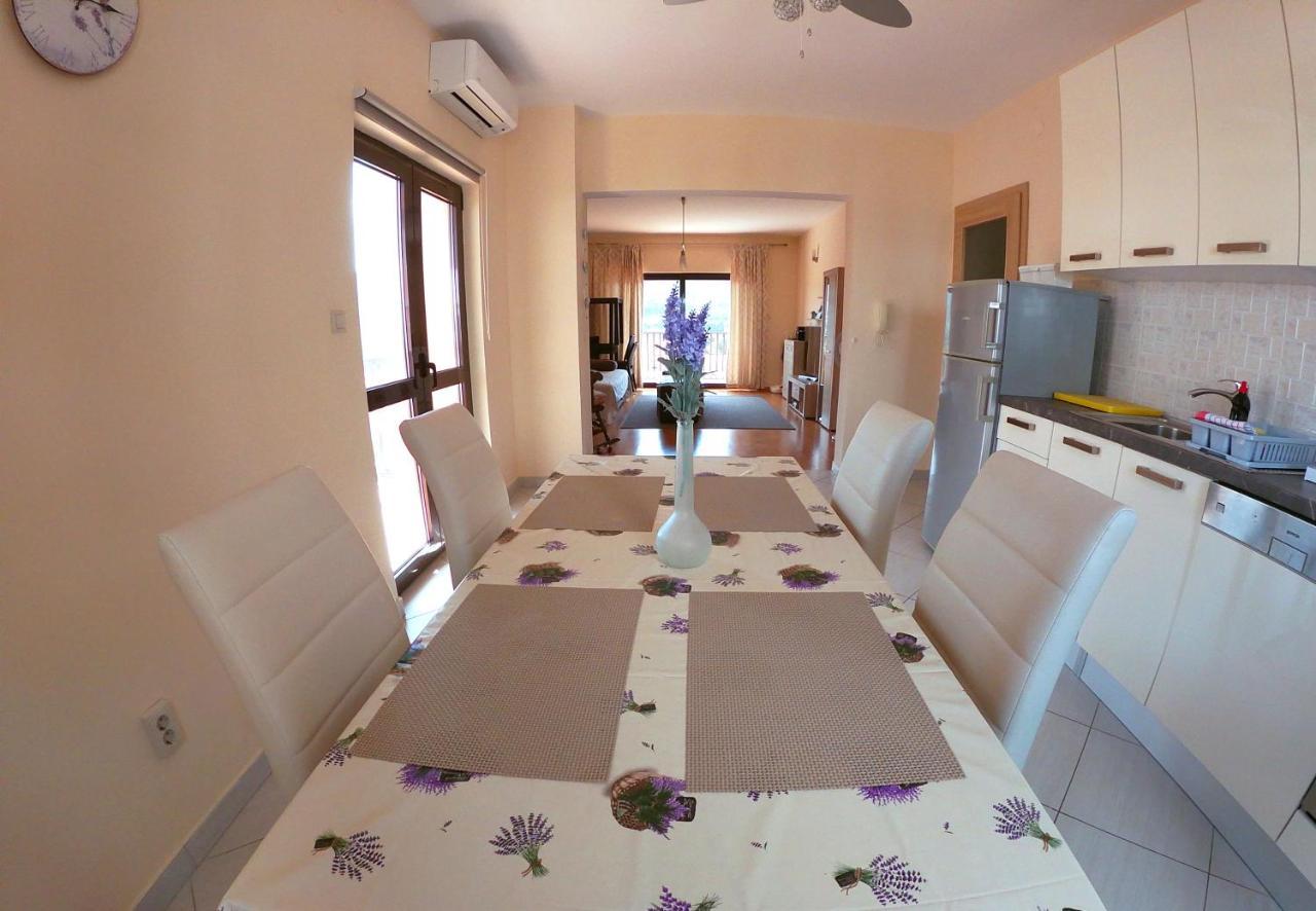 Apartmani Roic Stari Grad  Bagian luar foto
